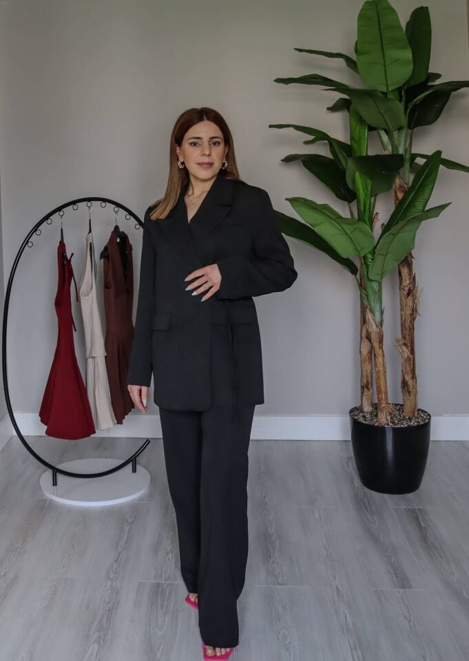 Siyah Marka Model Yandan Bağlamalı Blazer Ceket Pantolon Takım