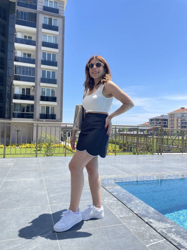 Oysho Crop Atlet / Siyah-Beyaz